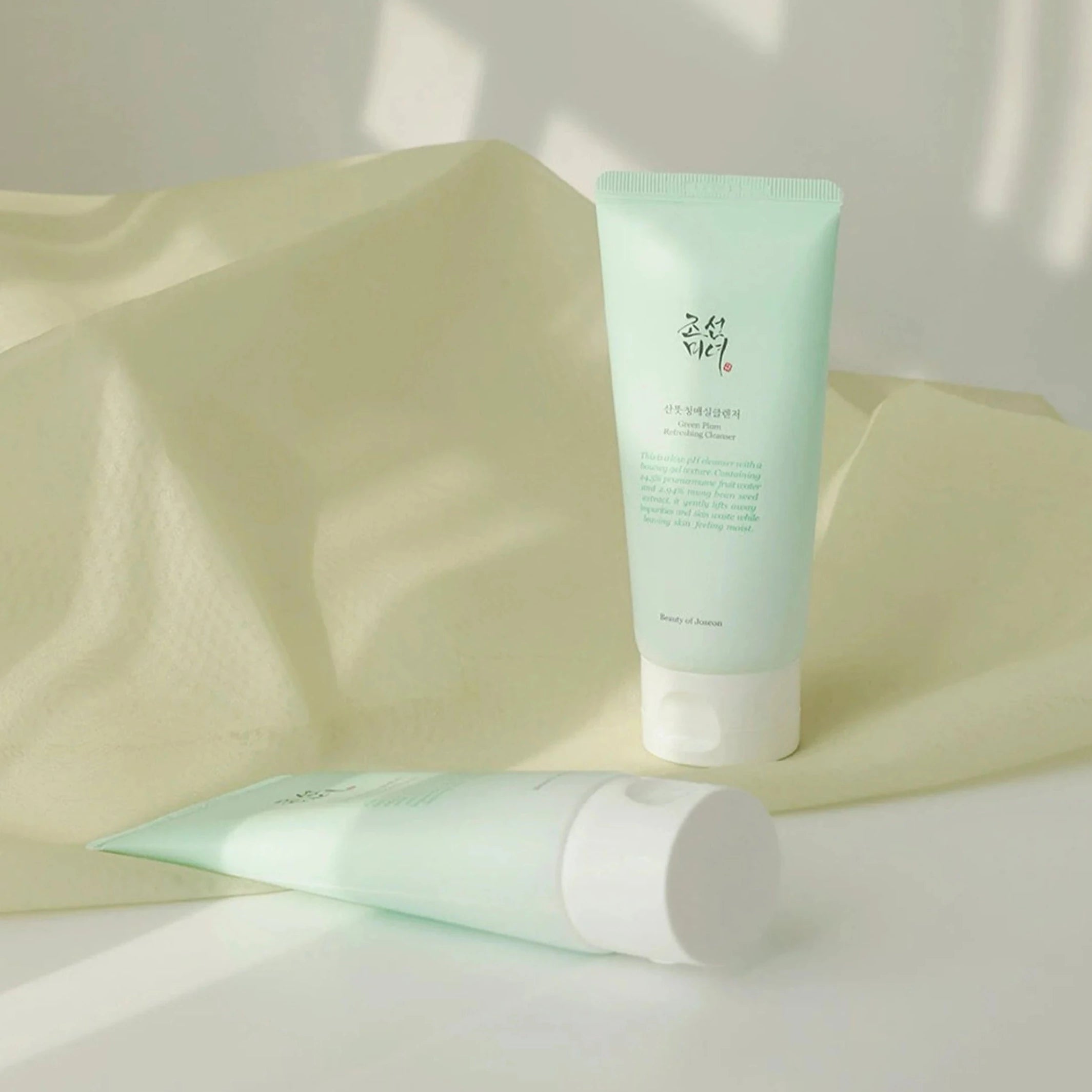 Green Plum Refreshing Cleanser