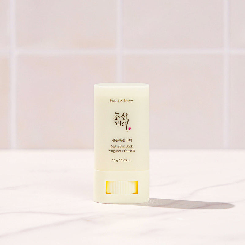 Matte Sun Stick : Mugwort + Camelia SPF 50+ PA++++